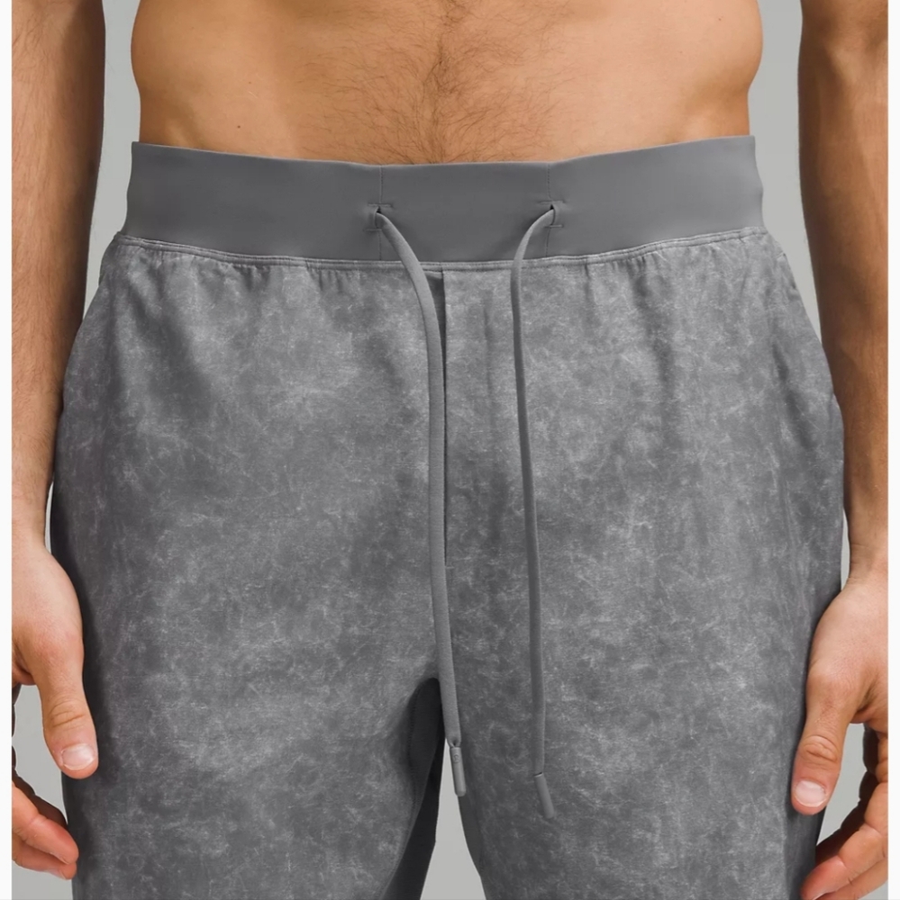 New Lululemon T.H.E  Short 9 Linerless - Picture 8 of 12